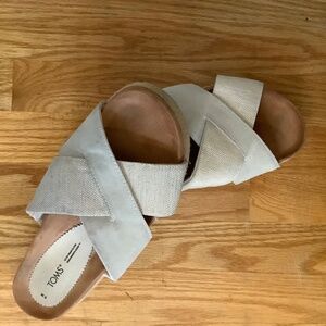 Cream Criss-Cross Slide Sandals with Cushioned Footbed